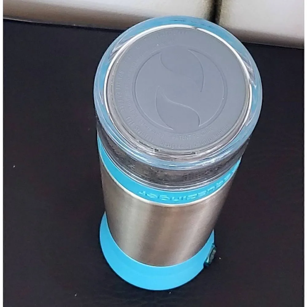 Aquazinger Infuser bottle